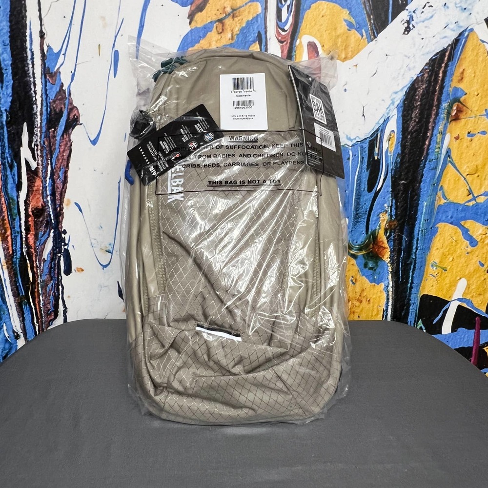 CamelBak M.U.L.E. 12 Hydration Backpack Aluminum/Black 100oz